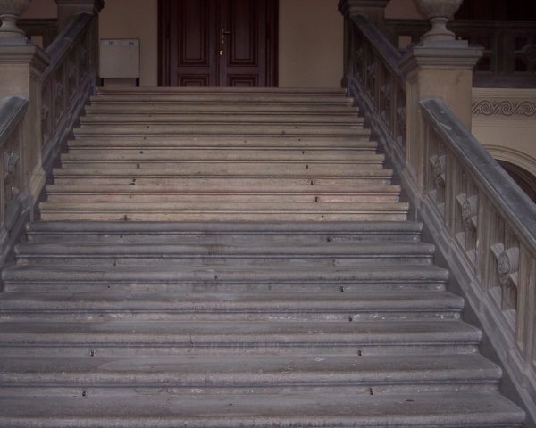 Čištění schodů